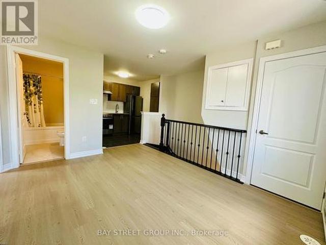 Coach House 277 William Forster Road, Markham, ON, L6B 0T7 house for lease | Listing ID N13442 | Royal LePage
