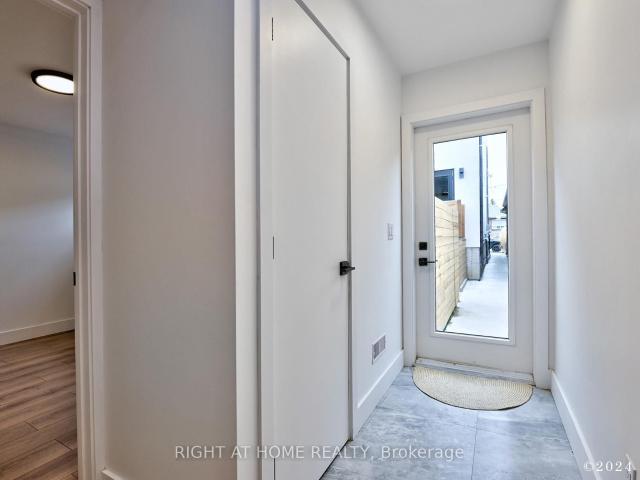 CoachHs 50A Lanark Avenue in Toronto: Oakwood Village House for lease Toronto C03: MLS®# C13603174