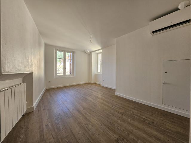 COARAZE Appartement de village 2 Pièces