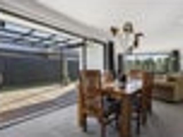 Coastal Calm Meets Contemporary Comfort