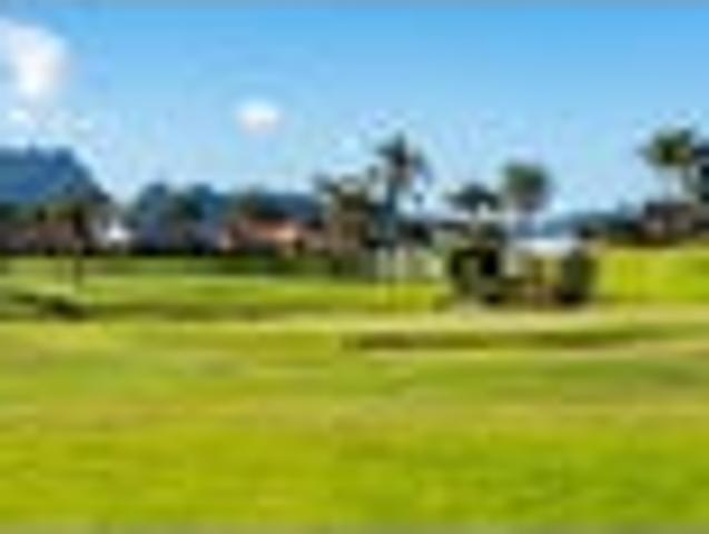 Coastal Charm Meets Fairway
