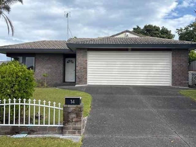 Coastal Comfort in a Prime Orewa Location