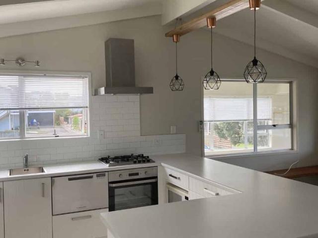 Coastal Comfort with Space for the Whole Family