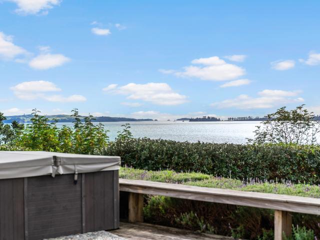 Coastal Cottage Charm with Space, Views & a Backyard to Match 118 Clovelly Road Bucklands Beach, Auckland