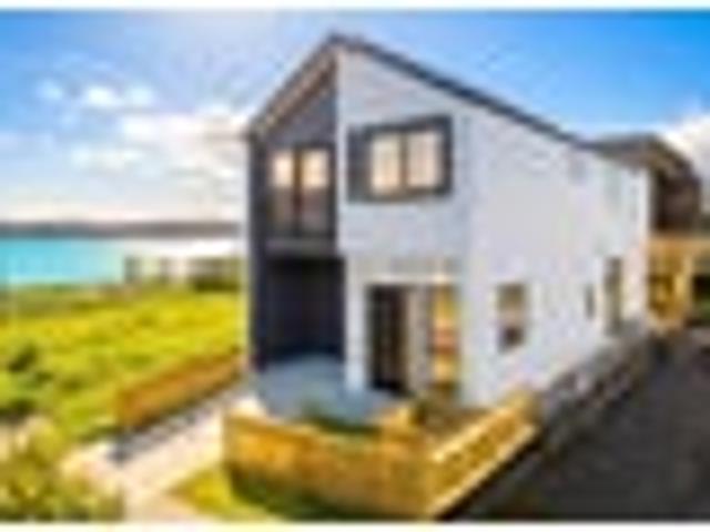 Coastal Elegance Meets Modern Family Comfort