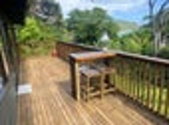 Coastal Escape Private Shoreline Access & Views