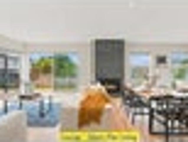 Coastal Family Living with Seaview and Top Sch.