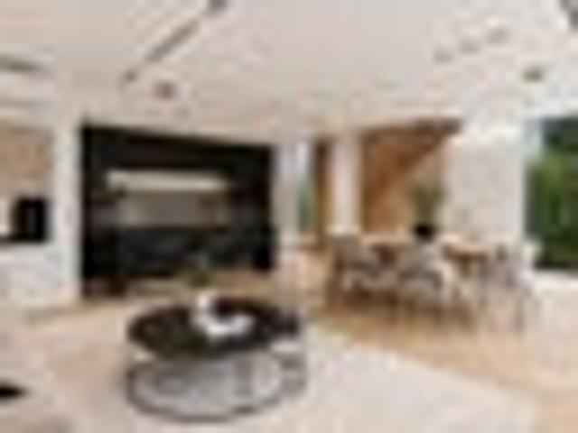 Coastal Luxury with Iconic Views