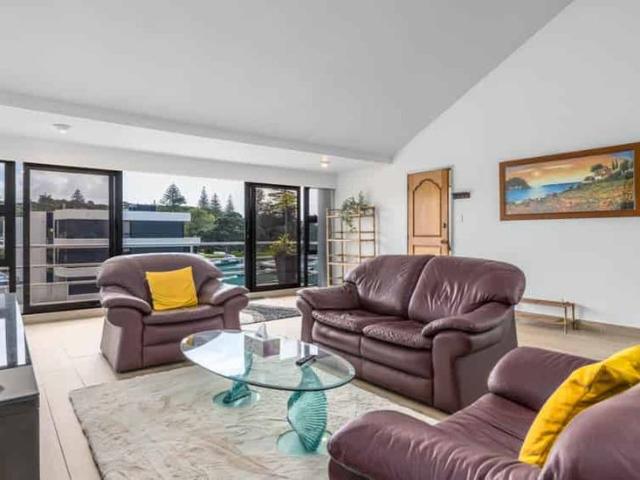 Coastal Luxury Meets Mission Bay Lifestyle!
