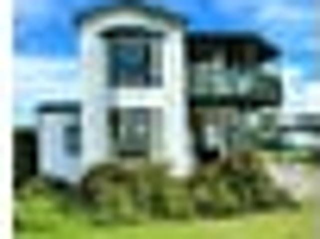 Coastal Lifestyle Living in Auckland