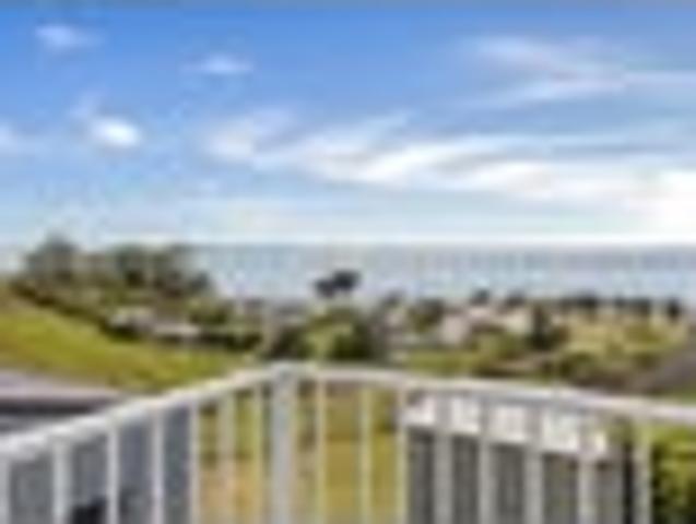 Coastal Living with Spectacular Harbour Views