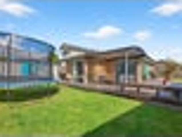 Coastal Living Meets Modern Comfort!