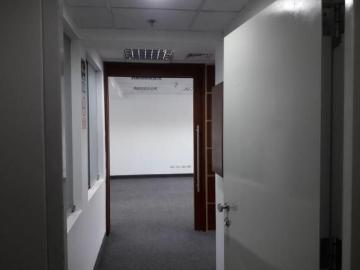 COB 24 MODERNA OFICINA HABILITADA EN VENTA DE 79 CON COCHERA DOBLE EN MIRAFLORES