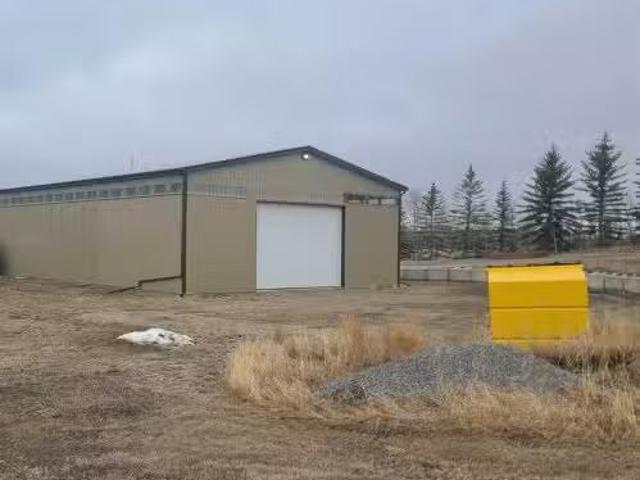Cochrane Lake, AB, None commercial for lease Listing ID A23.