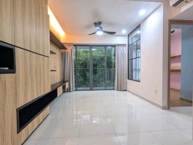 Coco Palms Condominium For Sale, $1,650,000, 3 Bed 2 Bath 904 sqft $1,825.00 psf
