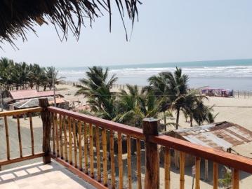 Cocoa Inn: Se Vende Hotel Cerca del Mar en Canoa