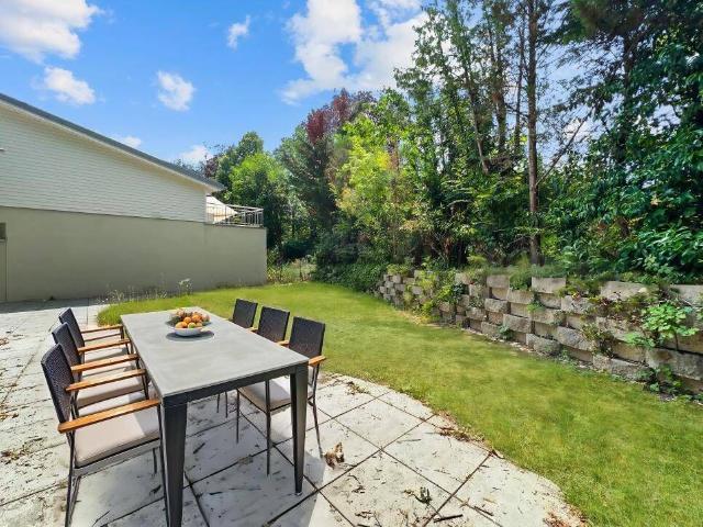 Cocon familial dans une résidence de prestige avec piscine | dreamo. Ch