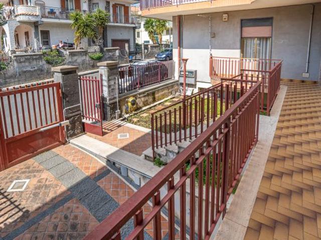 CODICE 7062 ANNUNCIO APPARTAMENTO 155 MQ CON GIARDINO 60 MQ E GARAGE 147 MQ