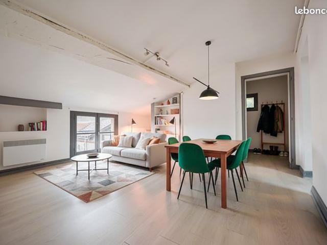 Coeur Saint Aubin Appartement type 3 de 50 m2 carrez et 60 m2 au sol à rénover