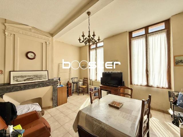 Coeur Saint Cyprien Bel appartement 3 pièces au charme de l'ancien