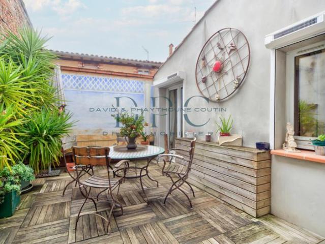 COEUR SAINT CYPRIEN PLACE DU RAVELIN APPARTEMENT T3 DUPLEX U