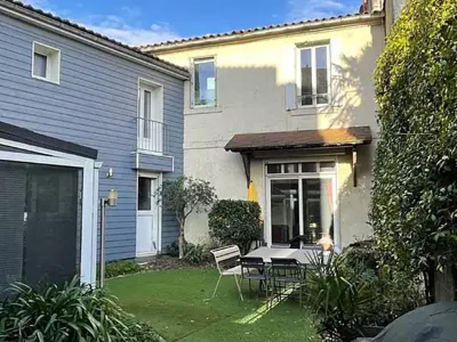 Cognac 16100 Achat / Vente maison 11 pièces t11 cave