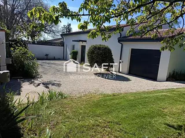 Cognac 16100 Achat / Vente maison 6 pièces t6 terrasse parking