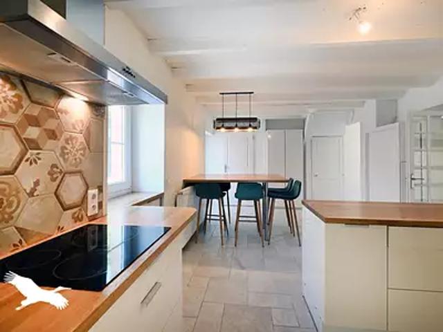 Cognac 16100 Achat / Vente maison 8 pièces t8 parking