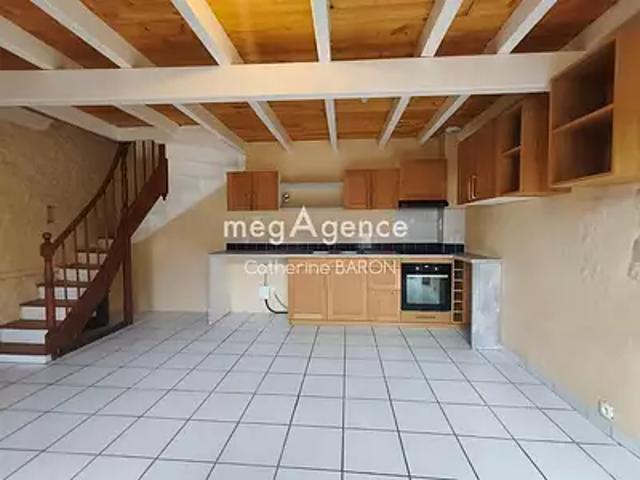 Cognac 16100 Location maison 3 pièces t3