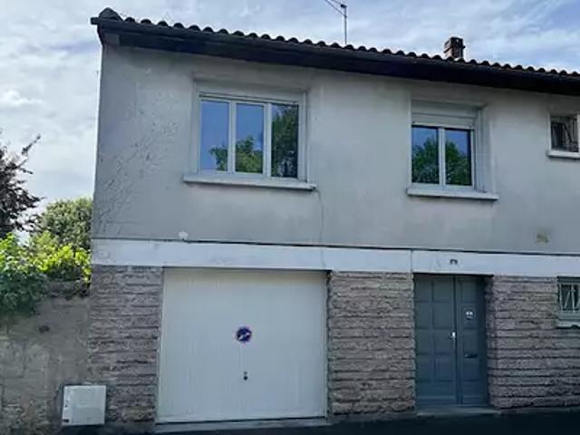 Cognac 16100 Location maison 5 pièces t5