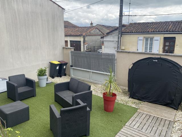 Cognac: maison avec 3 chambres en location avec BOISSON IMMOBILIER