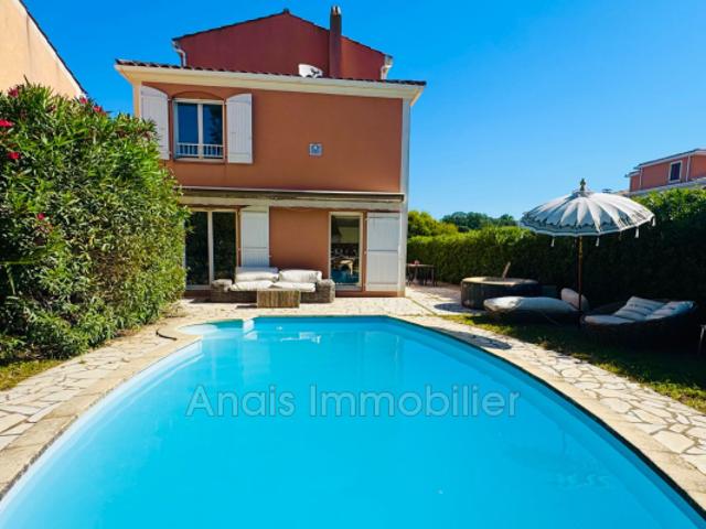 Cogolin, à vendre Maison 5 Pièces 4 chambres Piscine & Ga