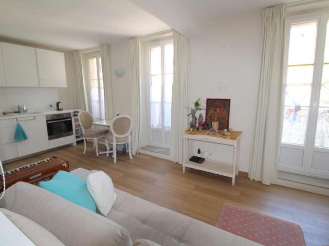 Cogolin Centre ville Lot de deux appartements