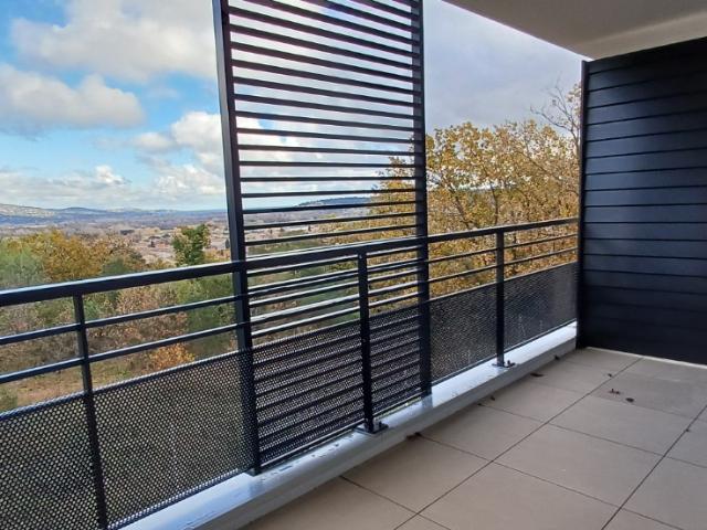 Cogolin Location Appartement 83