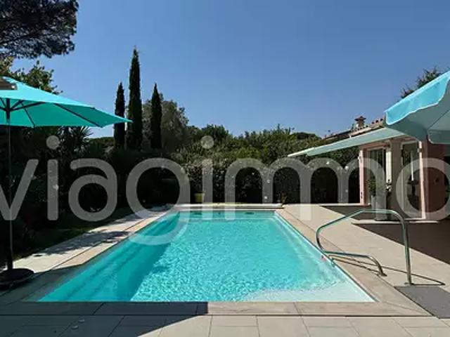 Cogolin 83310 Achat / Vente maison 7 pièces t7 au dernier étage parking