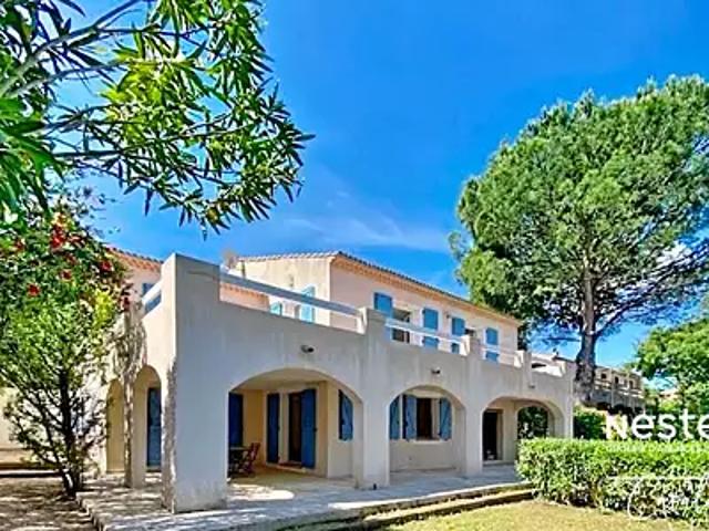 Cogolin 83310 Achat / Vente maison 8 pièces t8 au dernier étage terrasse