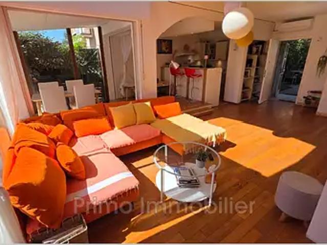 Cogolin 83310 Achat / Vente maison 3 pièces t3 piscine parking