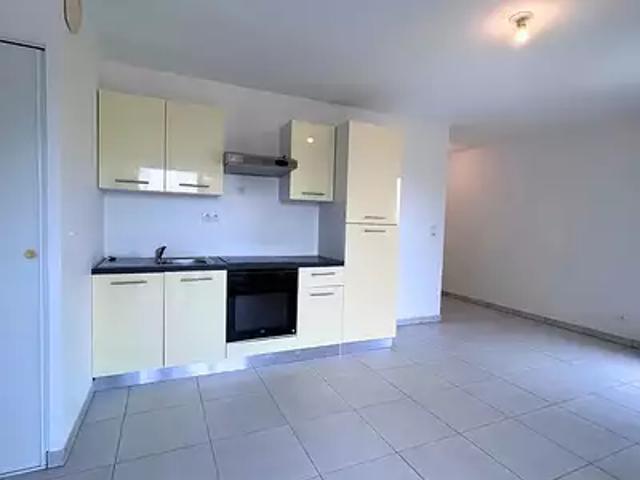 Cogolin 83310 Achat / Vente appartement 2 pièces t2 au dernier étage