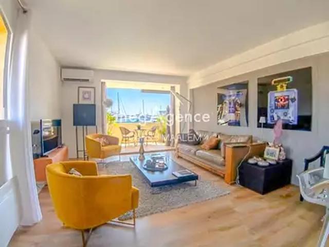 Cogolin 83310 Achat / Vente appartement 3 pièces t3 piscine terrasse