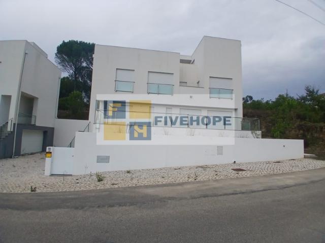 Coimbra Moradia T4+1 com Garagem