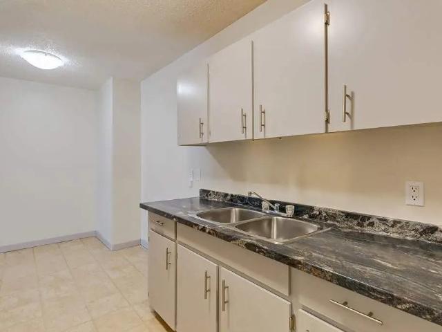 Columbian Apartments 1 Bedroom Apartment for Rent at 46 Carswell Rd Se, Medicine Hat, AB T1B 1M1 Southview