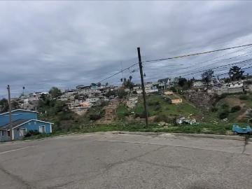 COL. JUAREZ LA CIMA SE VENDE TERRENO CENTRICO EN TIJUANA, 400 MT2 20 X 20 DOCUMENTOS EN ORDEN