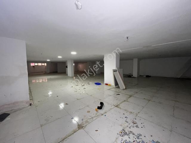 Coldwell Banker Major'den Kavacık Otağtepe Cd.'de 420 M2 Depo