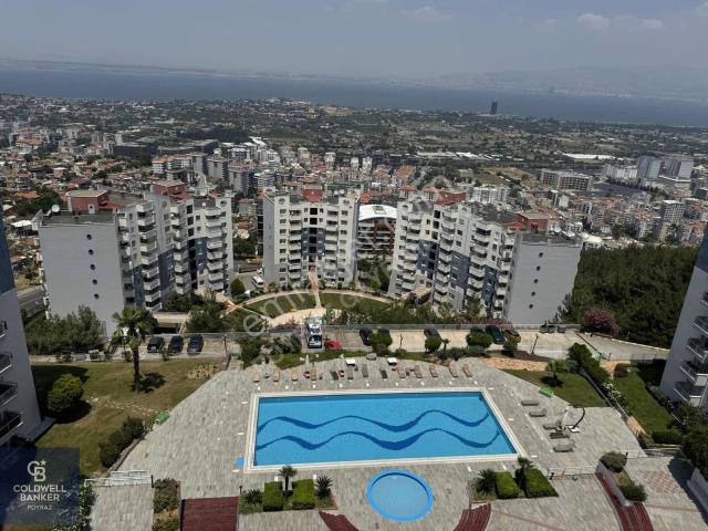 Coldwell Banker Poyraz'dan Deniz Manzaralı Havuzlu Sitede 3+1