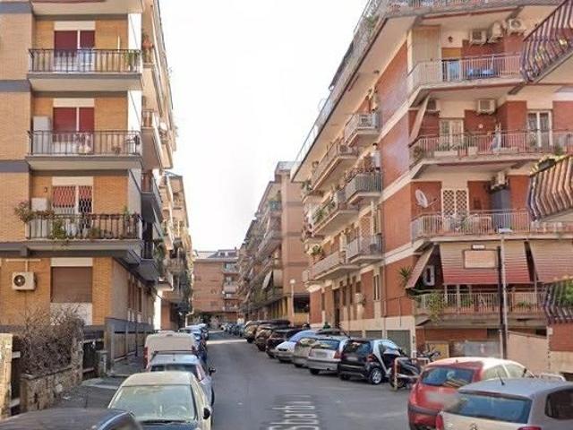 Collatino grazioso bilocale ammobiliato