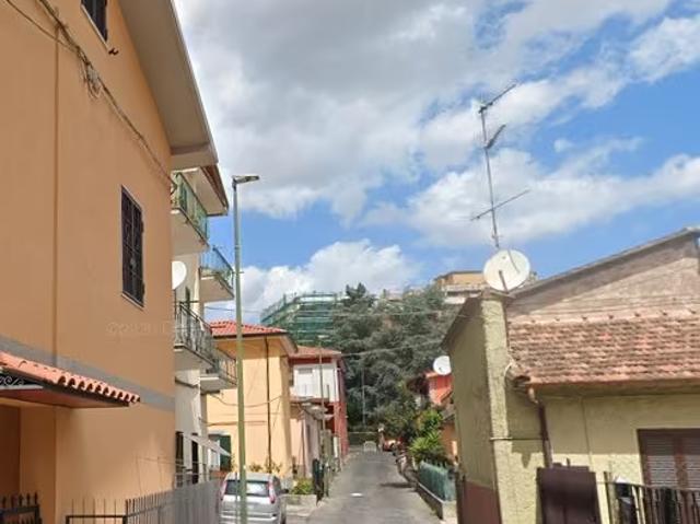 Colleferro elegante trilocale arredato