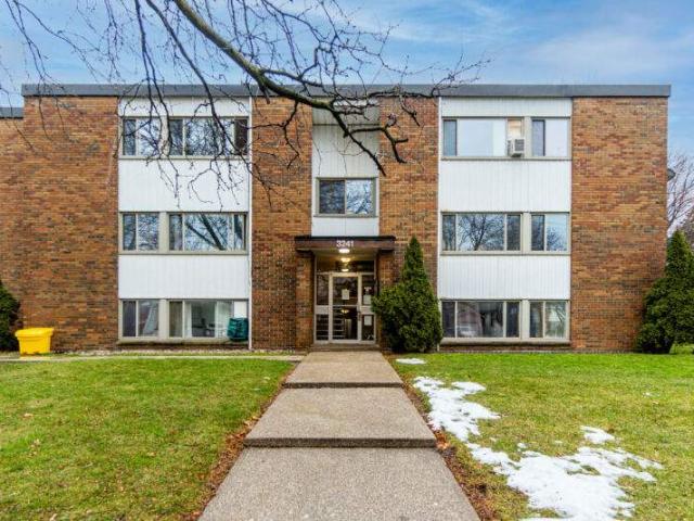 College Avenue Apartments Bachelor Apartment [object Promise] for Rent