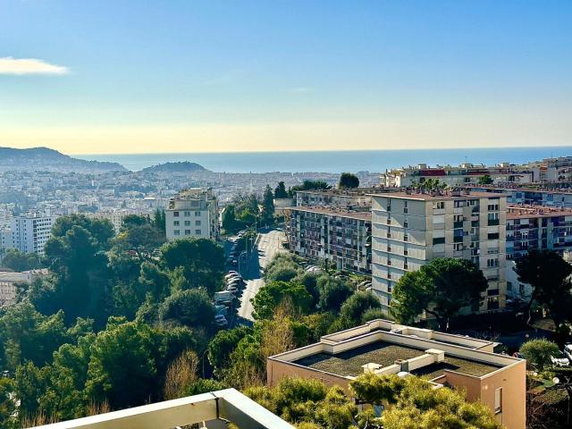 Nice Nord Brillant 4P vue panoramique ville et mer