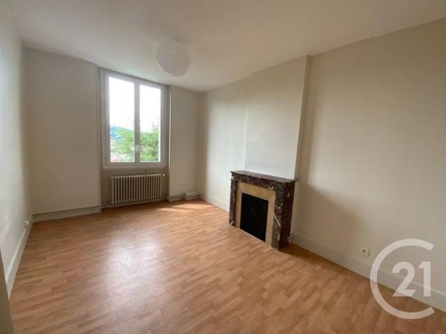 COLLINE DES PERES / RUE GAYET: Spacieux appartement T3 de 72 m².