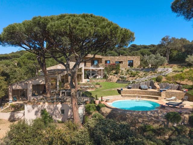 Collines de Gigaro charme et modernité La Croix Valmer 365m² La Croix Valmer